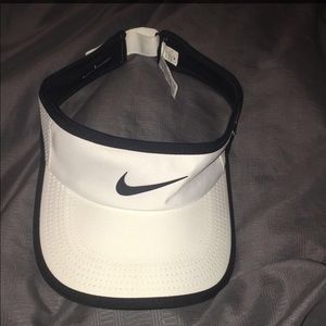 Nike sun visor